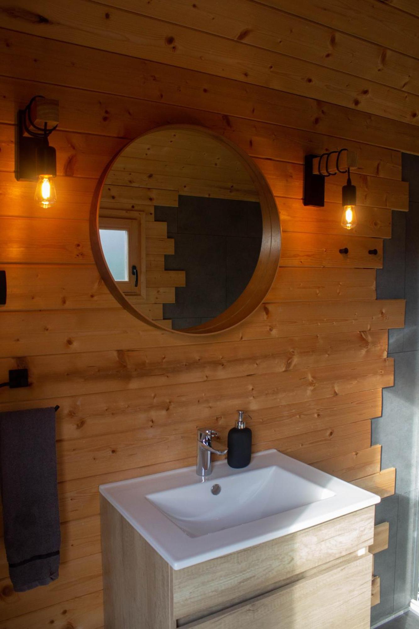Hiska-Glamping Hotel Ajdovščina Екстериор снимка